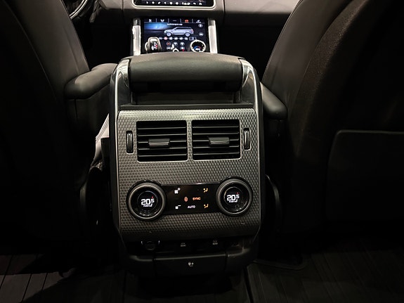 Land Rover Range Rover Sport 22 of 30