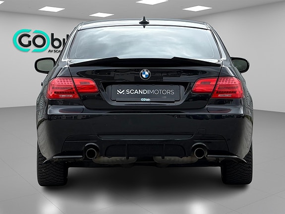 BMW 335i 7 of 30