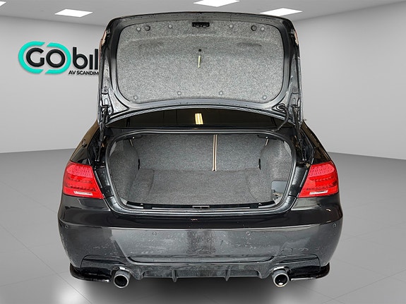BMW 335i 30 of 30