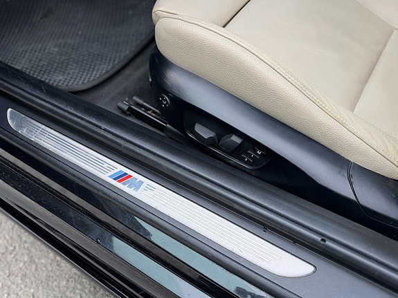 BMW 335i 27 of 30