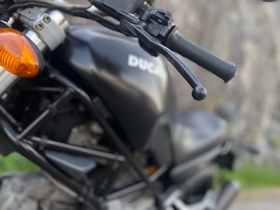 Ducati Monster 600 5 of 5