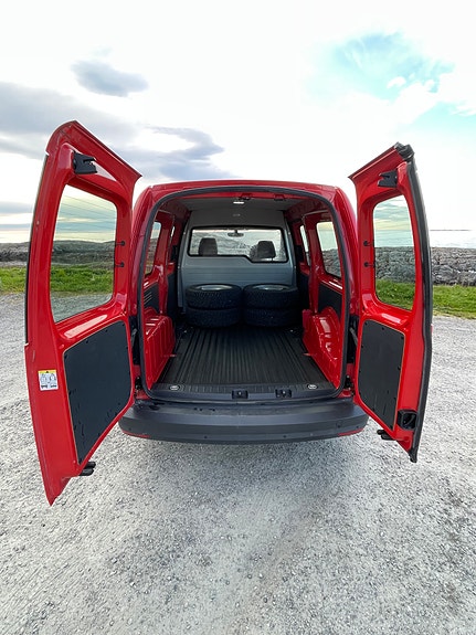 Volkswagen Caddy Maxi 19 of 24