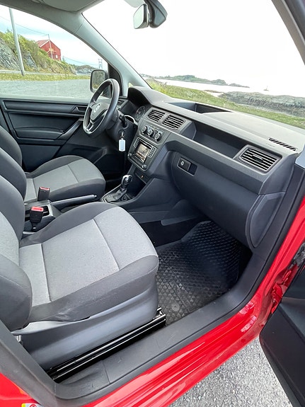 Volkswagen Caddy Maxi 15 of 24