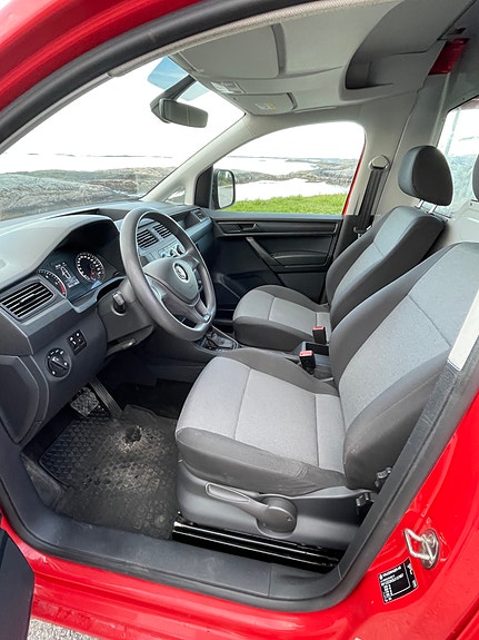 Volkswagen Caddy Maxi 10 of 24