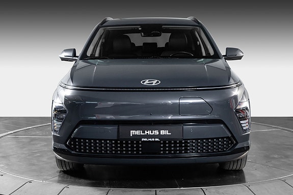Hyundai Kona 2 of 5