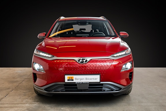 Hyundai Kona 2 of 5