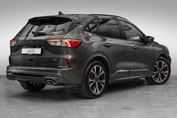 Ford Kuga 2 of 5