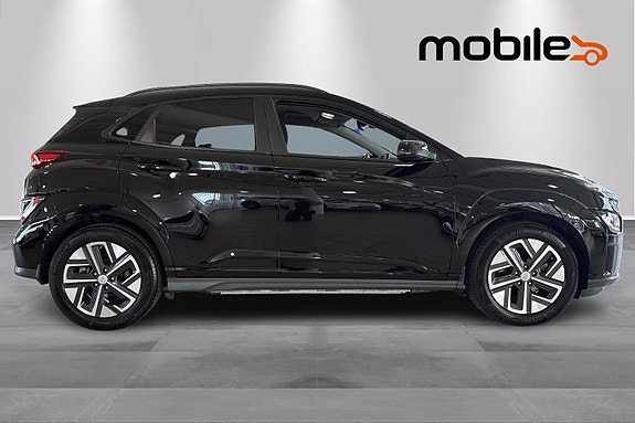 Hyundai Kona 2 of 5