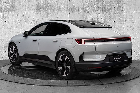 Polestar 4 5 of 5