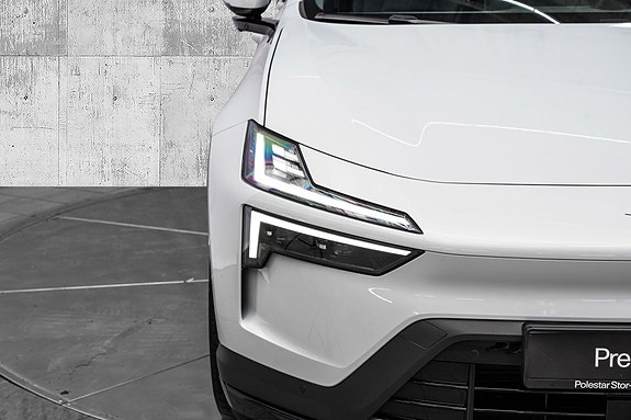 Polestar 4 4 of 5