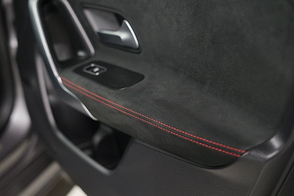 Mercedes-Benz A250 e 28 of 30