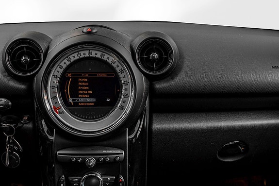 MINI Cooper SD 21 of 26
