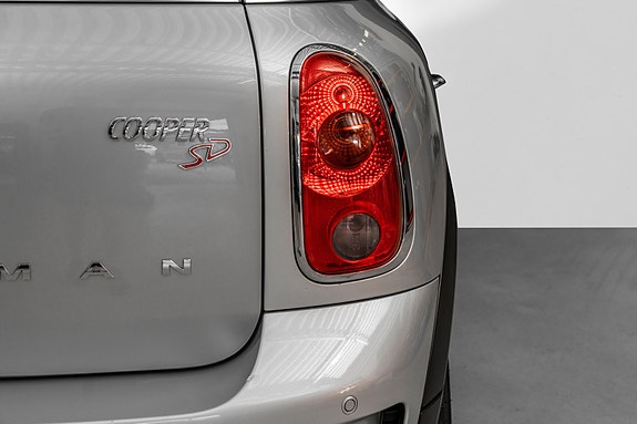 MINI Cooper SD 6 of 26