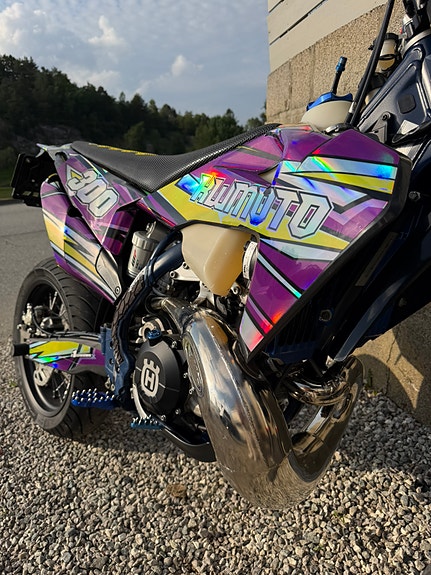 Husqvarna TE 300i 5 of 5