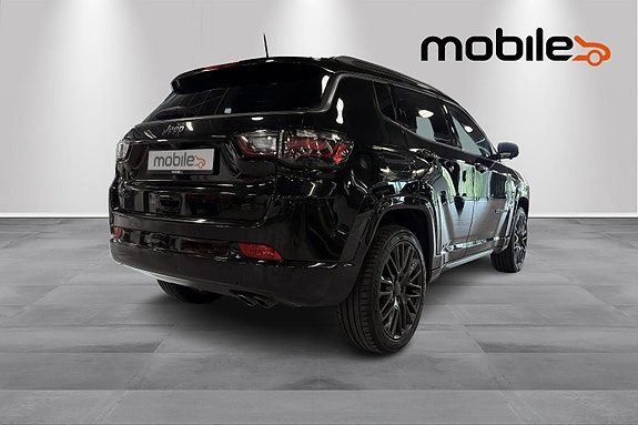 Jeep Compass 3 of 5