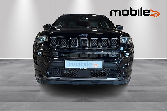 Jeep Compass 18 of 27