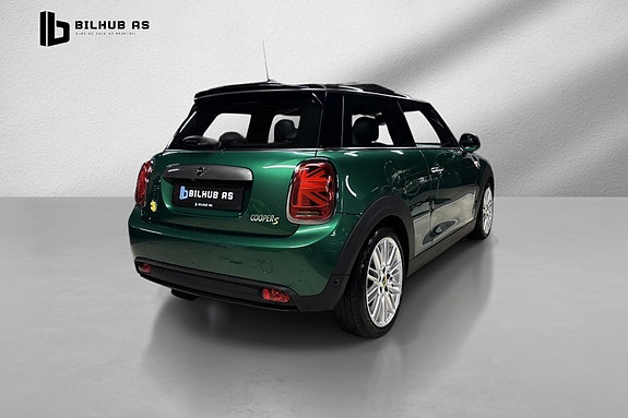 MINI Cooper SE 5 of 5