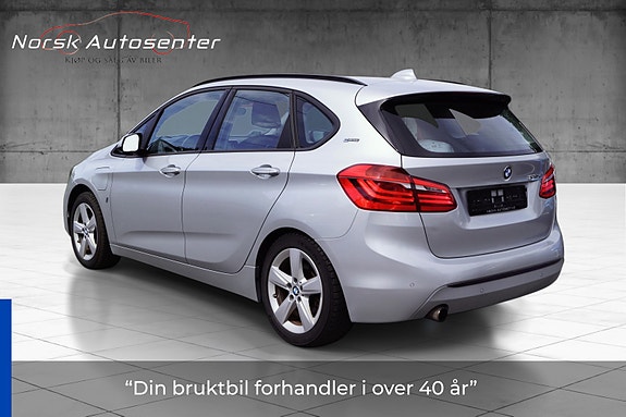 BMW 225xe 7 of 30
