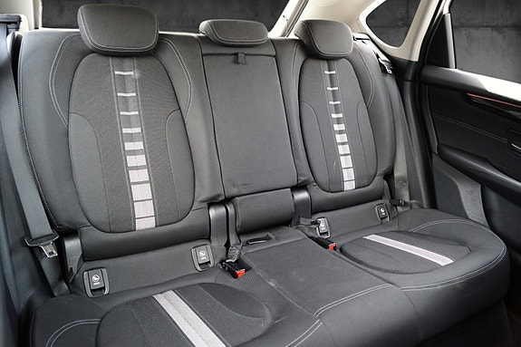 BMW 225xe 15 of 30
