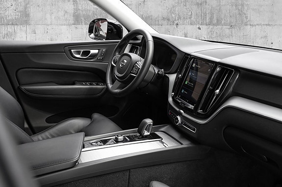 Volvo XC60 29 of 30