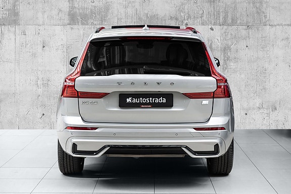 Volvo XC60 5 of 30