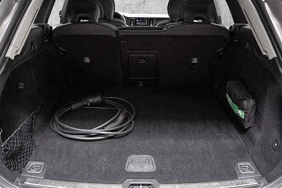 Volvo XC60 25 of 30