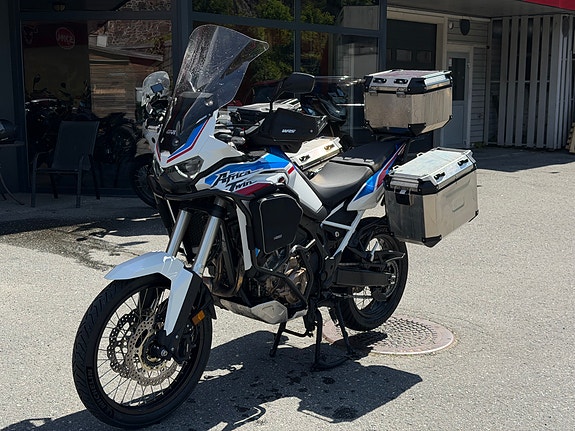 Honda CRF 1100L Africa Twin 3 of 5
