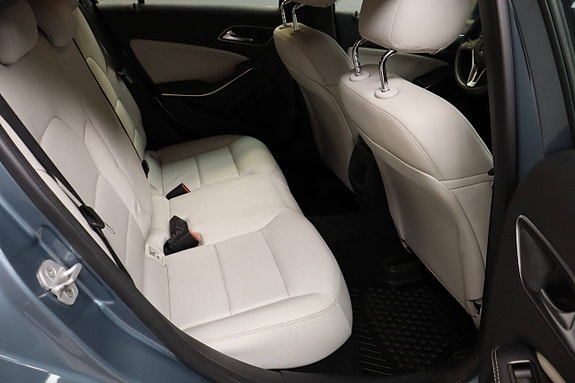 Mercedes-Benz A180 21 of 28
