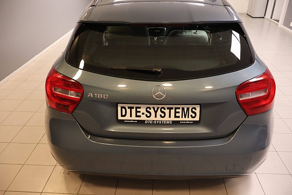 Mercedes-Benz A180 10 of 28
