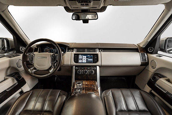 Land Rover Range Rover 22 of 30
