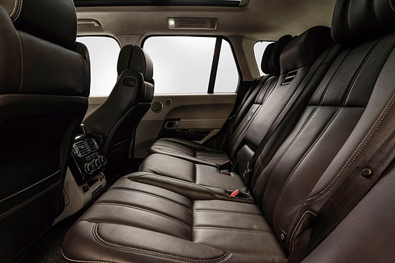 Land Rover Range Rover 19 of 30