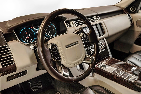 Land Rover Range Rover 11 of 30