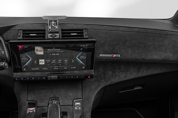 DS DS 7 Crossback 23 of 30
