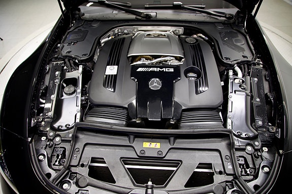 Mercedes-Benz SL63 12 of 18