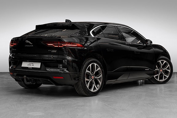 Jaguar I-PACE 2 of 5