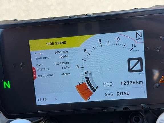 KTM 125 Duke 13 of 13