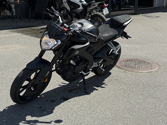 Yamaha MT-125 3 of 5
