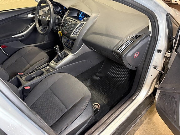 Ford Focus 30 of 30