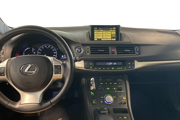 Lexus CT200h 6 of 27