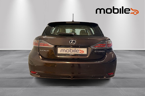 Lexus CT200h 4 of 27