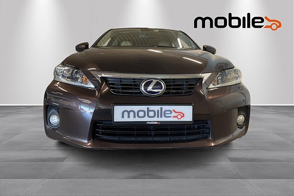 Lexus CT200h 18 of 27