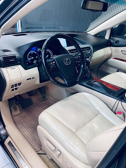 Lexus RX450h 10 of 21