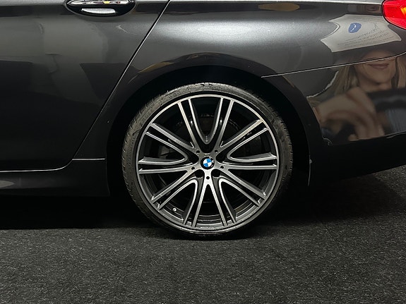 BMW 520d 18 of 30