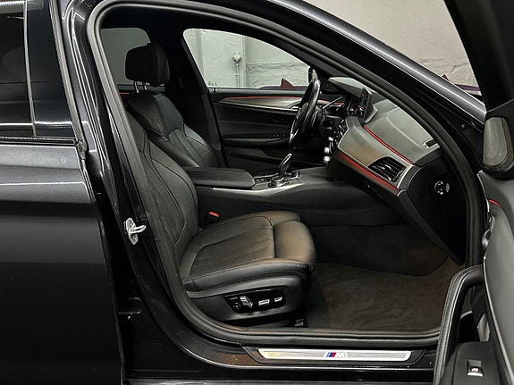 BMW 520d 24 of 30