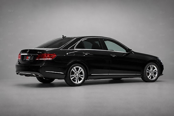 Mercedes-Benz E-Klasse 3 of 5