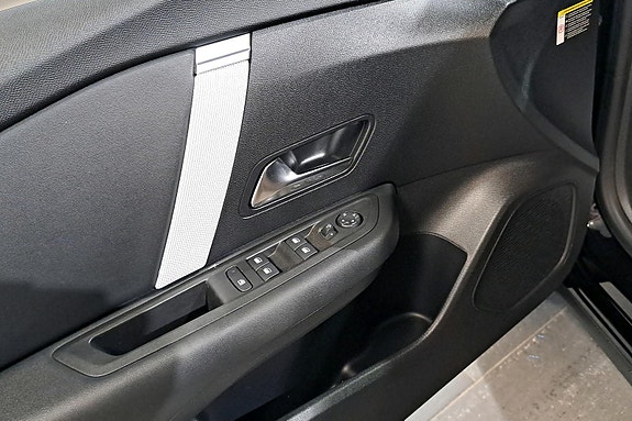 Citroen E-C4 X 17 of 26