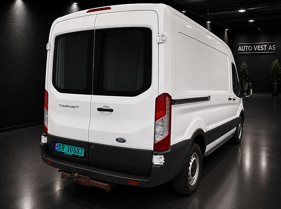 Ford Transit 2 of 5
