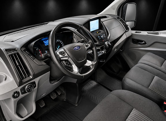 Ford Transit 4 of 5