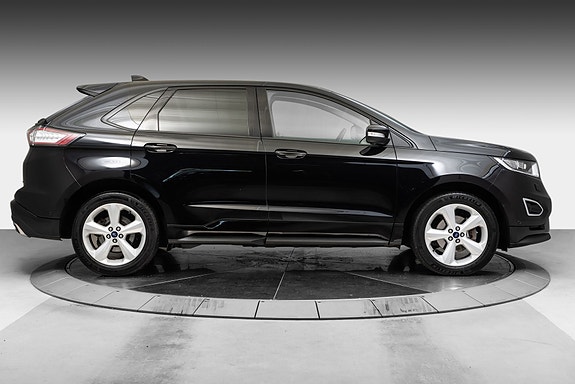 Ford Edge 3 of 5
