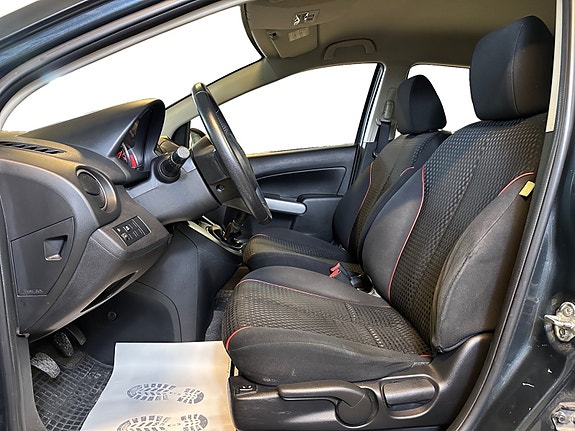 Mazda 2 8 of 24
